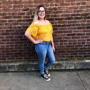 Meet your Posher, Christi jo